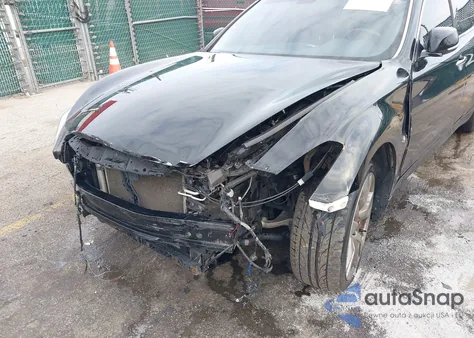 2015 Infiniti Q70 3.7X из США, поврежденный, VIN JN1BY1AR8FM562785